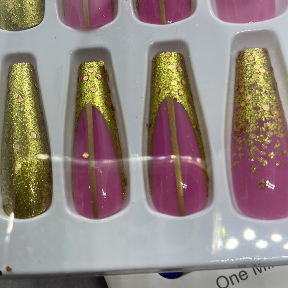 Pink Glitter Press On Gel Coffin Nails - Picture 11 of 12